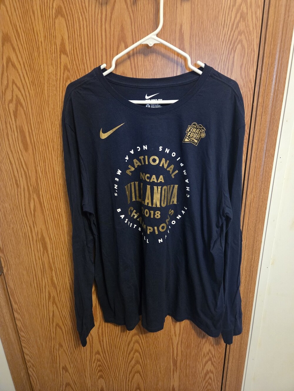 Nike Villanova Wildcats Long Sleeve Shirt Sz XL Men's NWOT NCAA